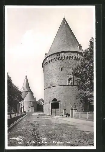 AK Goslar /Harz, Strassenpartie am Breiten Tor