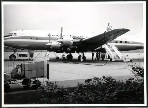 Fotografie Flughafen Nürnberg, Flugzeug Douglas DC-6 der Pan American Airways