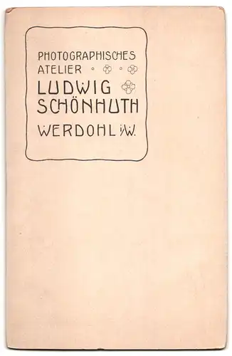 Fotografie Ludwig Schönhut, Werdohl i/W., Portrait Ehepaar vor heimischer Kulisse