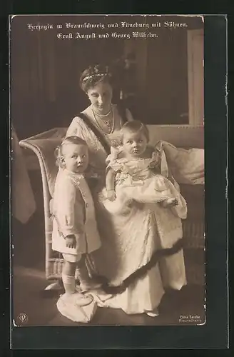 AK Victoria Louise Herzogin von Braunschweig mit Söhnen Ernst August und Georg Wilhelm