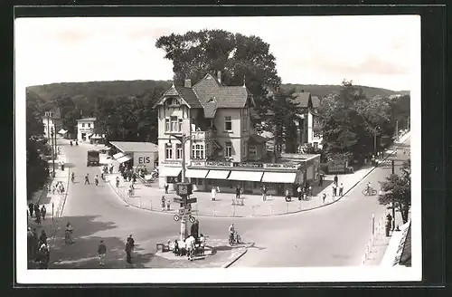 AK Timmendorferstrand, Strasse mit Eisladen und Parfümerie