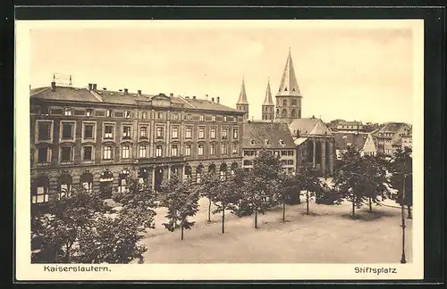 AK Kaiserslautern, Stiftsplatz mit Kirche und Bäumen