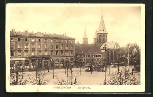 AK Kaiserslautern, Stiftsplatz mit Café Karlsberg und Kirche