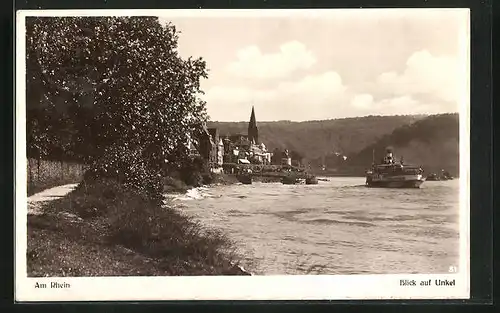 AK Unkel, Am Rhein mit Blick auf den Ort und Dampfer
