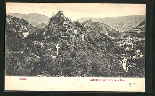 AK Altenahr /Ahrtal, Panorama mit weissem Kreuz und Ort