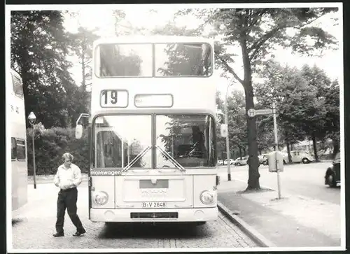 Fotografie Bus MAN-Büssing, Doppeldecker-Omnibus der Linie 19 Richtung Platz der Luftbrücke