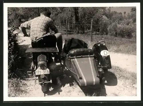 Fotografie Motorrad mit Seitenwagen, Gespann mit Kennzeichen KB 111-315