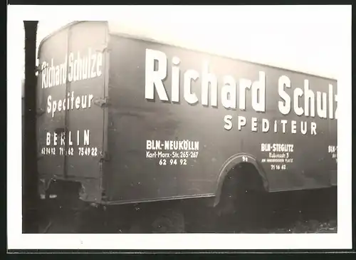 Fotografie Lastwagen Möbelkoffer, Spediteur Richard Schulze in Berlin