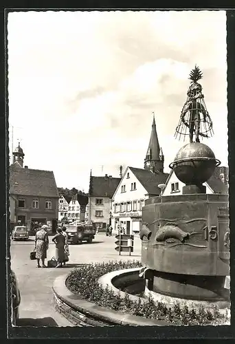AK Ottweiler / Saar, Denkmal mit Ortsansicht