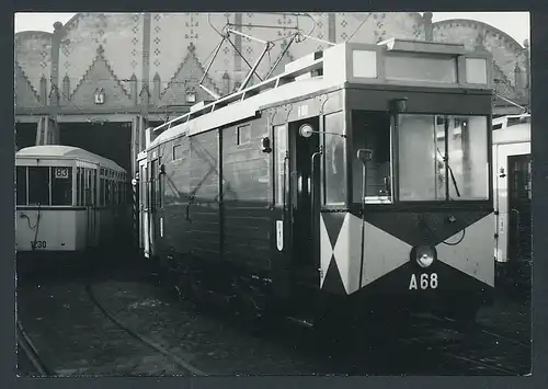 Fotografie unbekannter Fotograf, Ansicht Berlin, Strassenbahn-Triebwagen Nr. A68 am Depot Betriebshof Köpenick