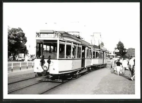 Fotografie unbekannter Fotograf, Ansicht Berlin, Strassenbahn-Triebwagen Nr. 3512 Linie 76 zum Zoo am Reichskanzlerplatz