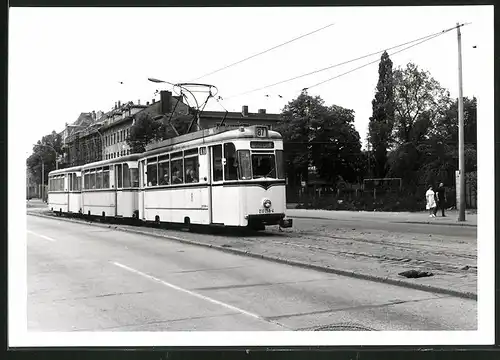 Fotografie unbekannter Fotograf, Ansicht Berlin, Köpenicker Landstr., Strassenbahn-Triebwagen Linie 87 Richtung Rahnsdorf