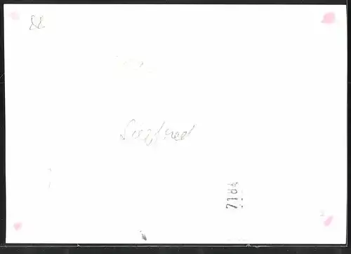 Fotografie unbekannter Fotograf, Ansicht Berlin-Lichtenberg, Strassenbahn-Triebwagen nr. 3830 am Betriebshof-Depot