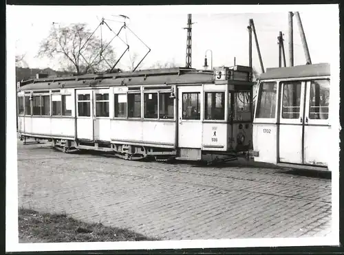 Fotografie unbekannter Fotograf, Ansicht Berlin, Björnsonstrasse, Strassenbahn-Triebwagen Nr. 3814 & 1702 nach Mühlenstr.