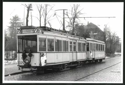 Fotografie unbekannter Fotograf, Ansicht Berlin-Lichterfelde, Jungfernstieg, Strassenbahn-Triebwagen Nr. 3325 Linie 73