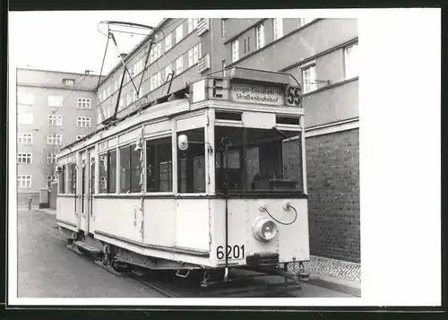 Fotografie Strassenbahn-Triebwagen Nr. 6201, Linie 55E Richtung Königin-Elisabeth-Strasse