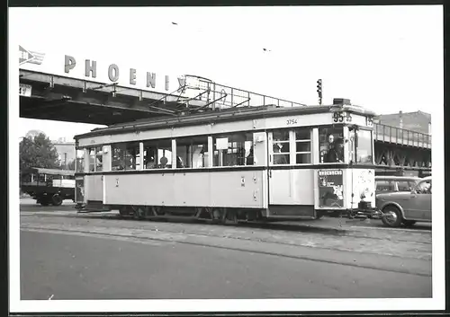 Fotografie unbekannter Fotograf, Ansicht Berlin-Kreuzberg, Hallesches Tor, Strassenbahn-Triebwagen Nr. 3754 Linie 95