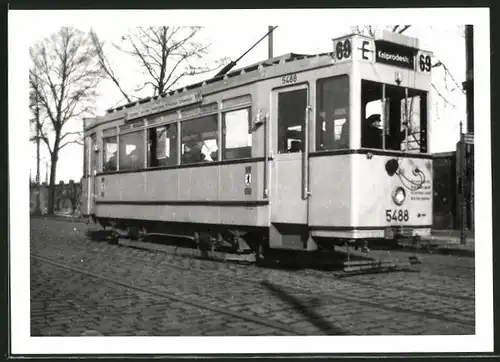 Fotografie Strassenbahn-Triebwagen Nr. 5488, Linie 69 Richtung Kniprodestrasse, BVG-Berlin