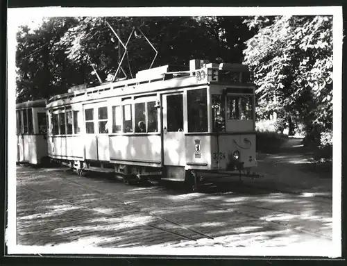 Fotografie Strassenbahn-Triebwagen Nr. 3324 Linie 83 Richtung Köpenick, BVG-Berlin