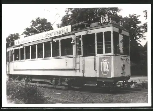 Fotografie unbekannter Fotograf, Ansicht Berlin-Neukölln, Schulenburgpark, Strassenbahn-Triebwagen Nr. 5658 Linie 15