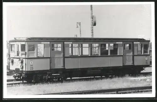 Fotografie unbekannter Fotograf, Ansicht Berlin-Ruhleben, U-Bahn Triebwagen Nr. 23 auf Werkstatt-Gelände