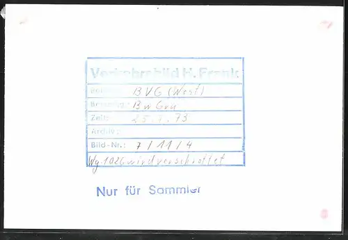 Fotografie unbekannter Fotograf, Ansicht Berlin-Grunewald, U-Bahn Triebwagen Nr. 1026 auf dem Betriebshof