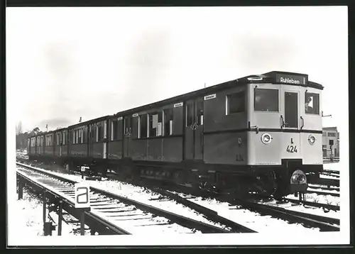 Fotografie U-Bahn Triebwagen Nr. 424 Richtung Ruhleben, BVG-Berlin