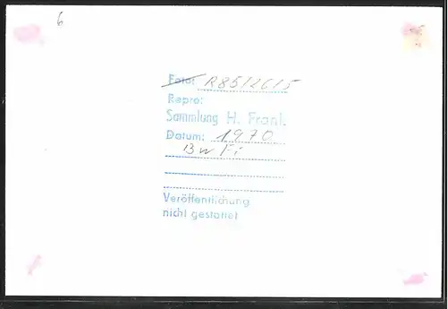 Fotografie unbekannter Fotograf, Ansicht Berlin-Friedrichsfelde, U-Bahn Triebwagen Nr. 1446 auf Betriebshof