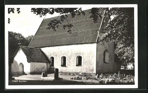 AK Täby, Kyrkan