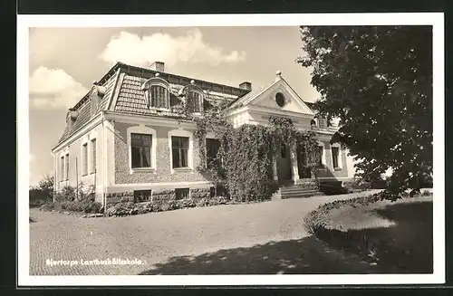 AK Bjertorp, Lanthushallsskola