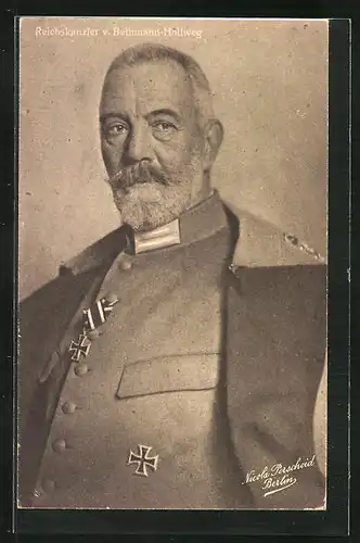AK uniformierter Reichskanzler von Bethmann Hollweg im Portrait