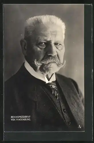 AK Reichspräsident Paul von Hindenburg im Portrait