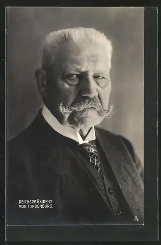 AK Portrait des Reichspräsidenten Paul von Hindenburg