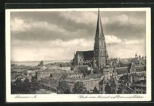 AK Schwerin i. M., Blick vom Arsenal auf Dom und Schloss