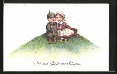 AK Auf dem Gipfeld er Seligkeit, kleiner Soldat mit Mädchen im Arm, Kinder Kriegspropaganda