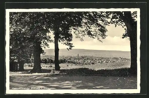 AK Einbeck i. Hann., Gesamtansicht der Stadt von der STrasse aus