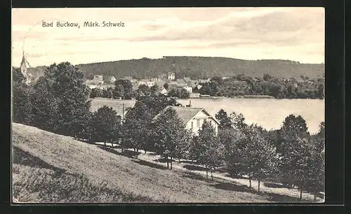 AK Bad Buckow in Märk. Schweiz, Blick auf den Ort und den Fluss