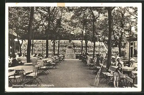 AK Berlin-Wannsee, Gasthaus zur Pfaueninsel, Bes. Gustav Prinz, Gartenpartie