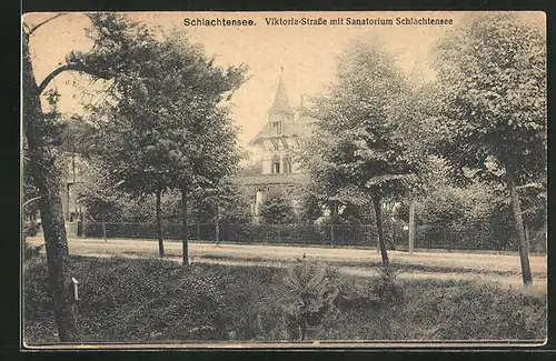 AK Berlin-Zehlendorf, Viktoriastrasse mit Sanatorium Schlachtensee