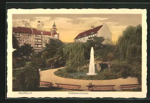 Künstler-AK Berlin-Neukölln, Parkanlage mit Springbrunnen am Wildenbruchplatz