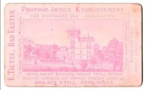 Fotografie E. Tietze, Bad Elster, Portrait fünf Bäderfrauen mit Marienquellwasser Kannen