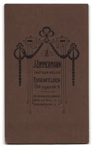 Fotografie J. Zimmermann, Eggenfelden, Öttingerstrasse 4, Portrait elegante Dame mit Blumenhut und Schirm
