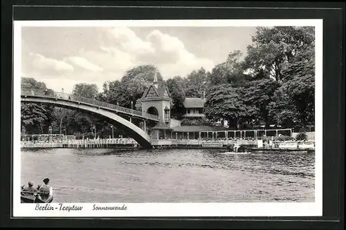 AK Berlin-Treptow, Gasthaus Sonnenwende mit Brücke