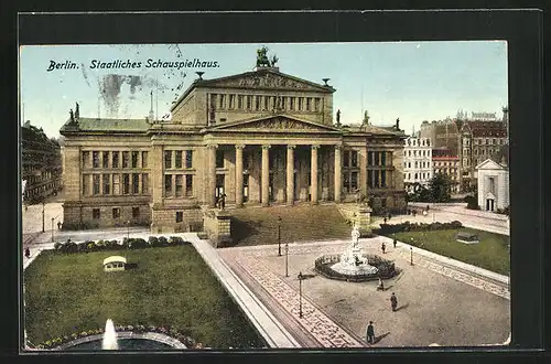 AK Berlin, Staatliches Schauspielhaus am Gendarmenmarkt mit Denkmal