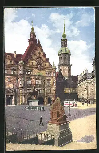 AK Dresden, Strassenbahn auf dem Schlossplatz
