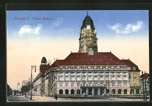 AK Dresden, Vor dem neuen Rathaus