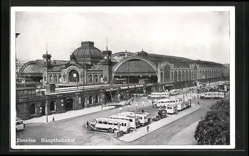 AK Dresden, Hauptbahnhof mit Bussen