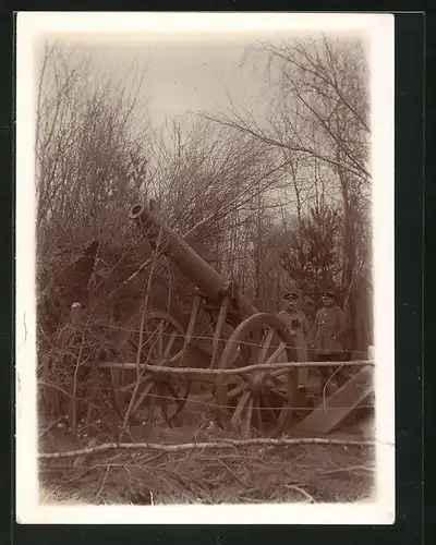 Fotografie 1.WK, Königl. Bayrische 1.Feldartillerie-Regiment Prinz Luitpold, Offiziere in 12cm Stellung