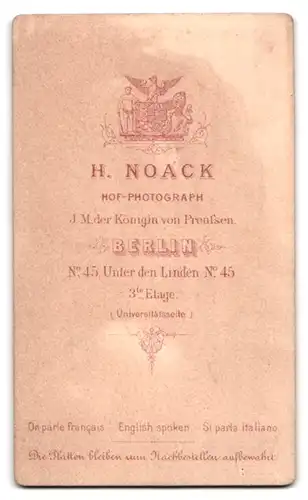 Fotografie H. Noack, Berlin, Unter den Linden 45, Portrait bürgerliche Dame in modischer Kleidung