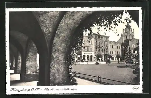 AK Kreuzberg, Rathaus-Arkaden im Stadtkern